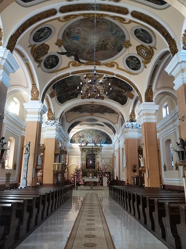 Kostel v Sárváru interiér