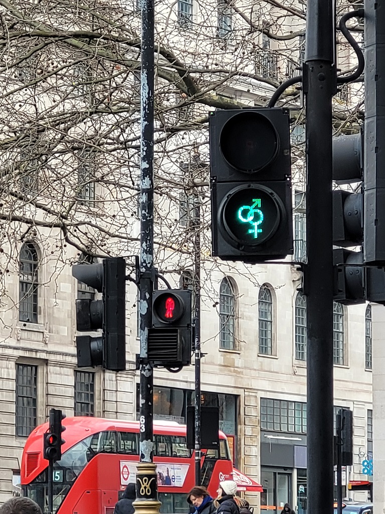 Gendrový semafor v Londýně